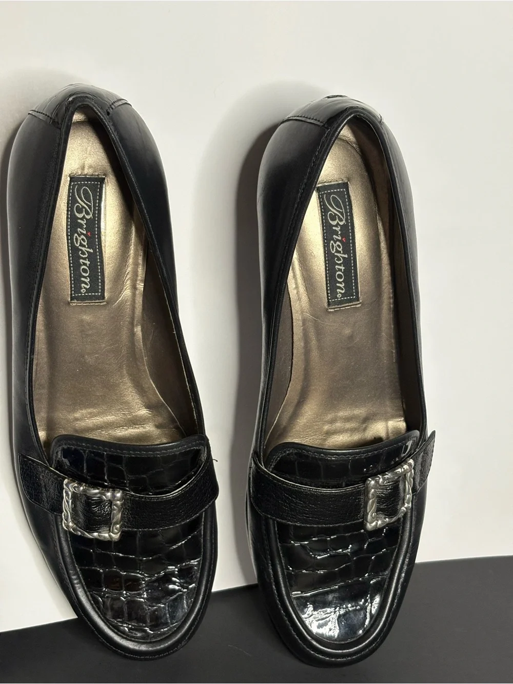 Brighton Black Leather Croc Embossed Loafer Pumps Silver Buckle